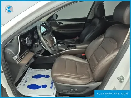HYUNDAI GRANDEUR PREMIUM