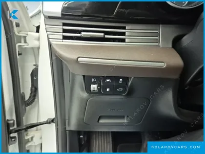 HYUNDAI GRANDEUR PREMIUM