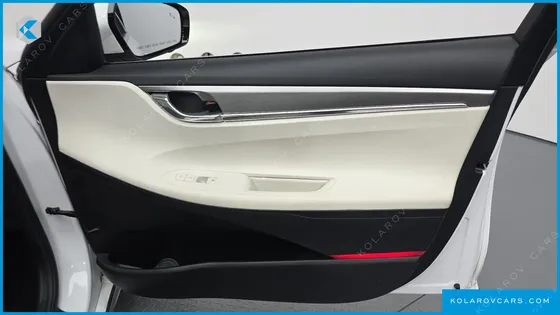 HYUNDAI GRANDEUR LE BLANC