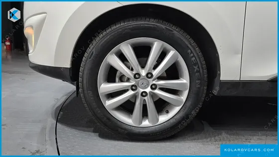 HYUNDAI TUCSON DIESEL 2WD LX20