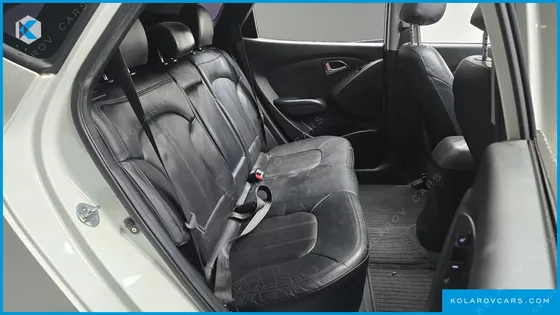 HYUNDAI TUCSON DIESEL 2WD LX20