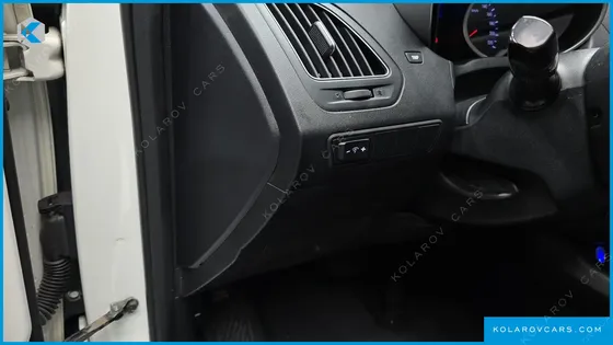 HYUNDAI TUCSON DIESEL 2WD LX20