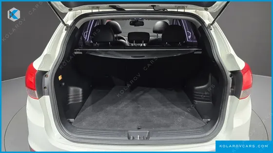 HYUNDAI TUCSON DIESEL 2WD LX20
