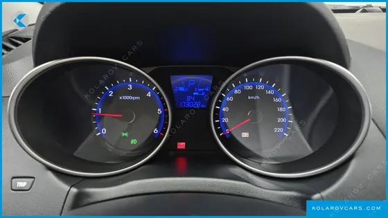 HYUNDAI TUCSON DIESEL 2WD LX20
