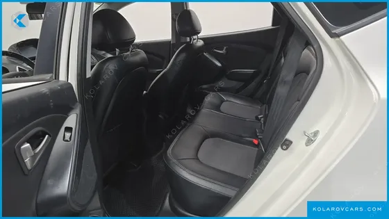 HYUNDAI TUCSON DIESEL 2WD LX20
