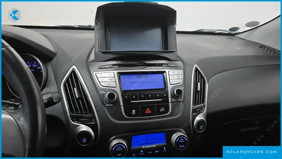 HYUNDAI TUCSON DIESEL 2WD LX20
