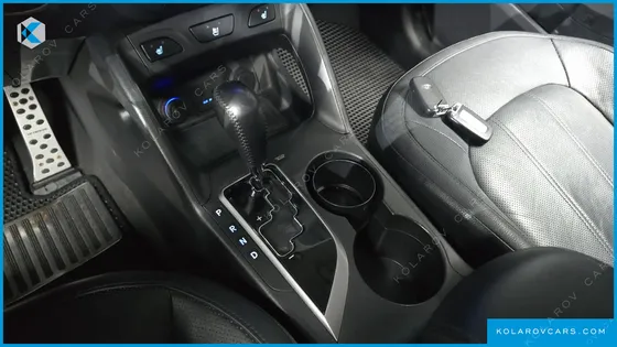 HYUNDAI TUCSON DIESEL 2WD LX20