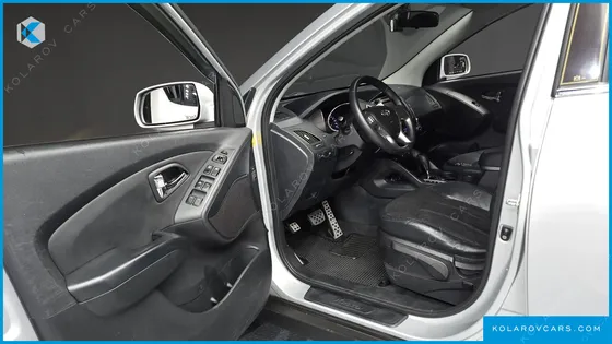HYUNDAI TUCSON DIESEL 2WD LX20