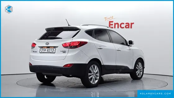 HYUNDAI TUCSON DIESEL 2WD LX20