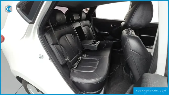 HYUNDAI TUCSON DIESEL 2WD LX20