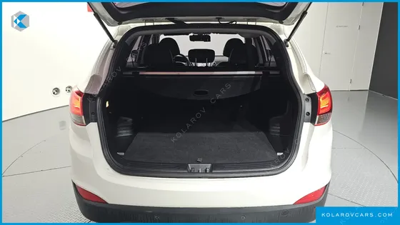 HYUNDAI TUCSON DIESEL 2WD LX20