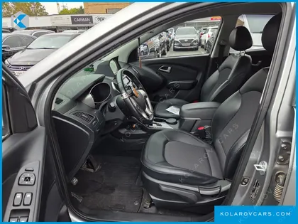 HYUNDAI TUCSON DIESEL 2WD LX20
