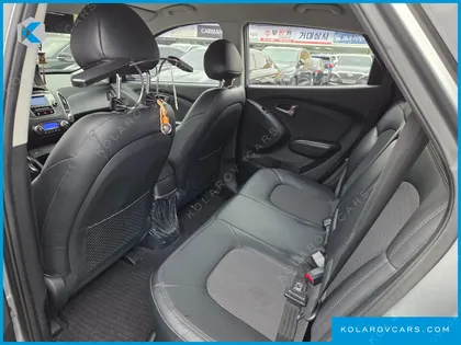 HYUNDAI TUCSON DIESEL 2WD LX20