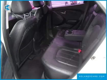 HYUNDAI TUCSON DIESEL 2WD LX20