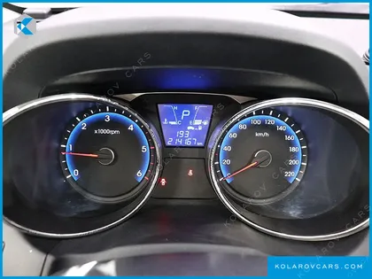 HYUNDAI TUCSON DIESEL 2WD LX20