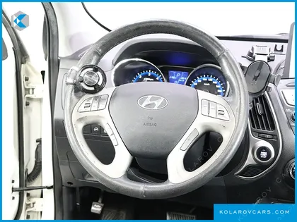 HYUNDAI TUCSON DIESEL 2WD LX20