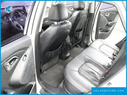 HYUNDAI TUCSON DIESEL 2WD LX20