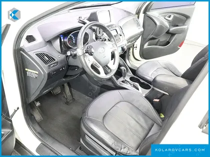 HYUNDAI TUCSON DIESEL 2WD LX20
