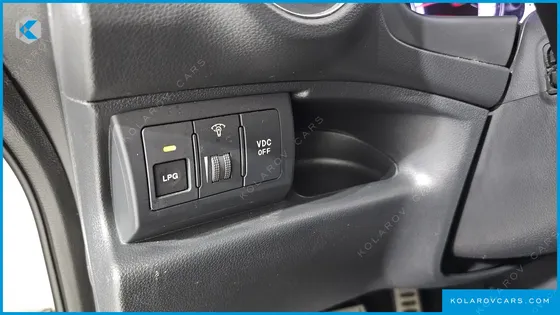 KIA CARENS LPI 2.0 GLX