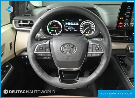 TOYOTA SIENNA 2.5 HYBRID AWD