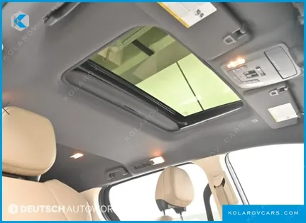 TOYOTA SIENNA 2.5 HYBRID AWD