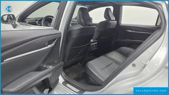 TOYOTA CAMRY 2.5 XLE HYBRID