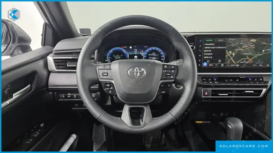 TOYOTA CAMRY 2.5 XLE HYBRID
