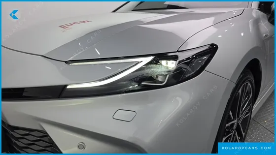 TOYOTA CAMRY 2.5 XLE HYBRID