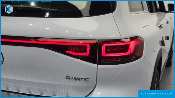 MERCEDES EQB EQB300 4MATIC AMG LINE