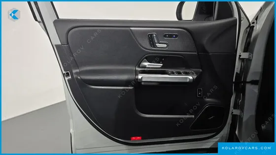 MERCEDES EQB EQB300 4MATIC AMG LINE