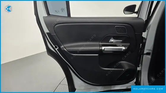 MERCEDES EQB EQB300 4MATIC AMG LINE