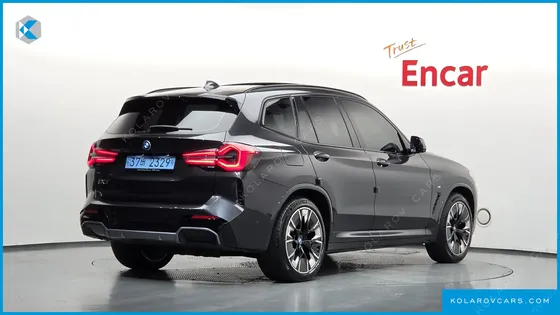 BMW IX3 M SPORTS