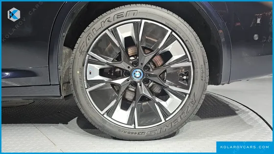 BMW IX3 M SPORTS