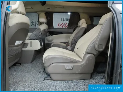 KIA CARNIVAL HEV 9-SEATER HI-LIMOUSINE