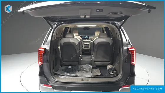 KIA CARNIVAL GASOLINE 9-SEATER NOBLESSE