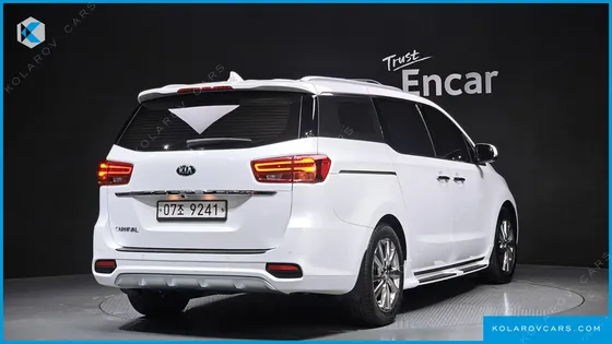 KIA CARNIVAL 9-SEATER NOBLESSE SPECIAL