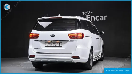 KIA CARNIVAL 9-SEATER NOBLESSE SPECIAL