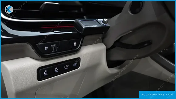 KIA CARNIVAL HEV 9-SEATER HI-LIMOUSINE (SPECIAL VEHICLE)