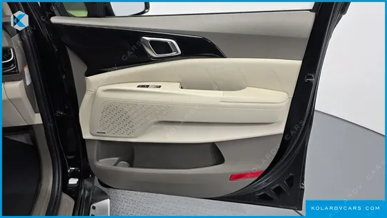 KIA CARNIVAL HEV 7SEATER GRAVITY