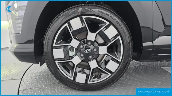 HYUNDAI KONA LONG RANGE