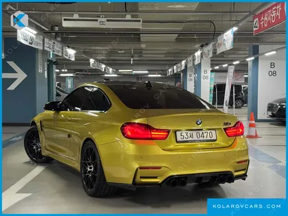 BMW M4 M4 COUPE