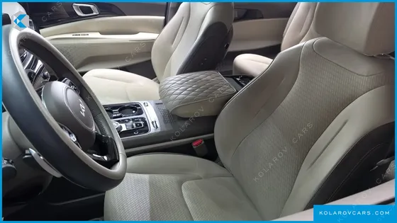KIA CARNIVAL GASOLINE 9-SEATER HI LIMOUSINE