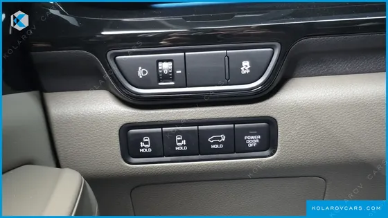 KIA CARNIVAL HEV 7SEATER GRAVITY
