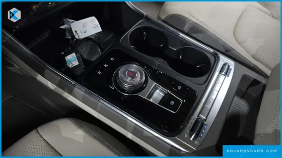 KIA CARNIVAL HEV 7SEATER NOBLESS