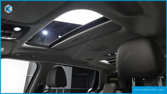 KIA CARNIVAL HEV 9SEATER SIGNATURE