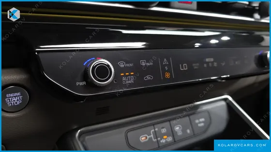 KIA CARNIVAL HEV 9SEATER SIGNATURE