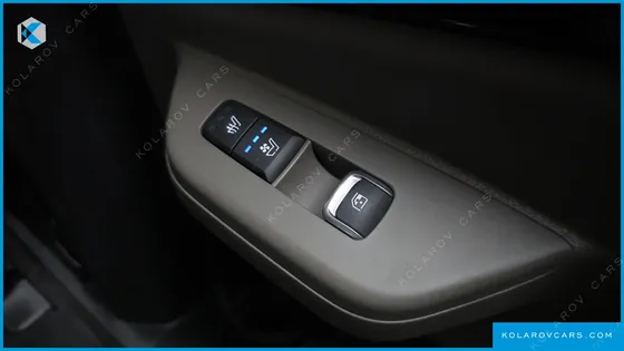 KIA CARNIVAL HEV 9SEATER SIGNATURE