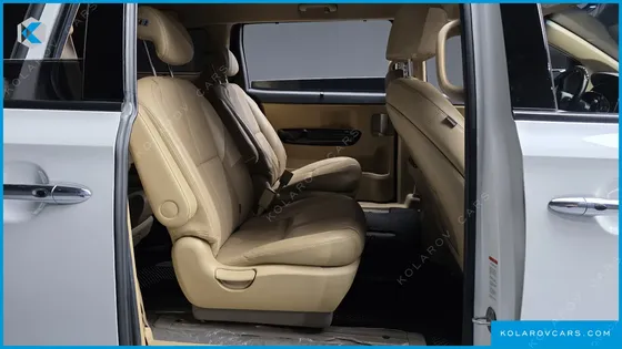 KIA CARNIVAL GASOLINE 9-SEATER NOBLESSE SPECIAL