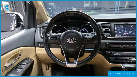 KIA CARNIVAL GASOLINE 9-SEATER NOBLESSE SPECIAL