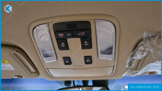 KIA CARNIVAL GASOLINE 9-SEATER NOBLESSE SPECIAL